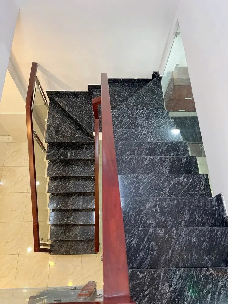 TRUNG TÂM TÂN PHÚ - CÁCH 2 CĂN RA MẶT TIỀN - HOÀN CÔNG ĐỦ - NỞ HẬU TÀI LỘC - CHỈ HƠN 5 Tỷ