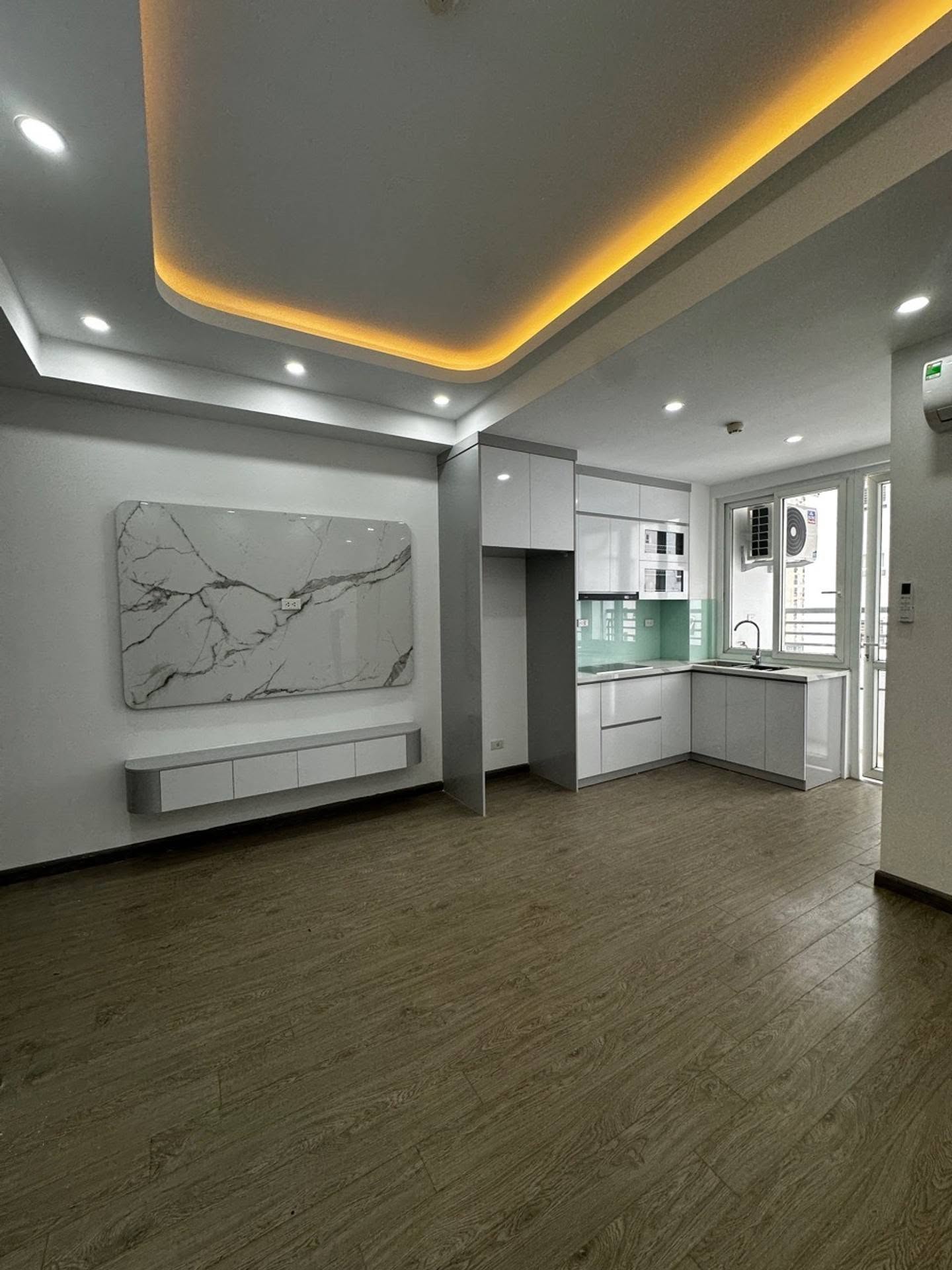 Bán Căn Hộ 2 Ngủ 1 Khách Khu Đô Thị Nam Trung Yên