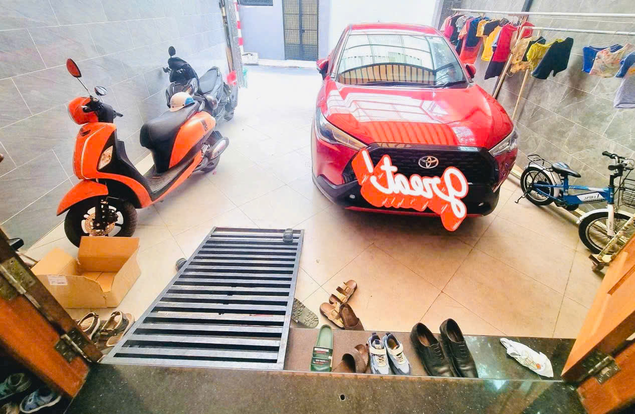Ô tô ngủ trong nhà, ngang khủng, 85m², 1 trệt 2 lầu, 5PN, dân trí cao, Man Thiện, Hiệp Phú, chỉ 6,3 tỷ