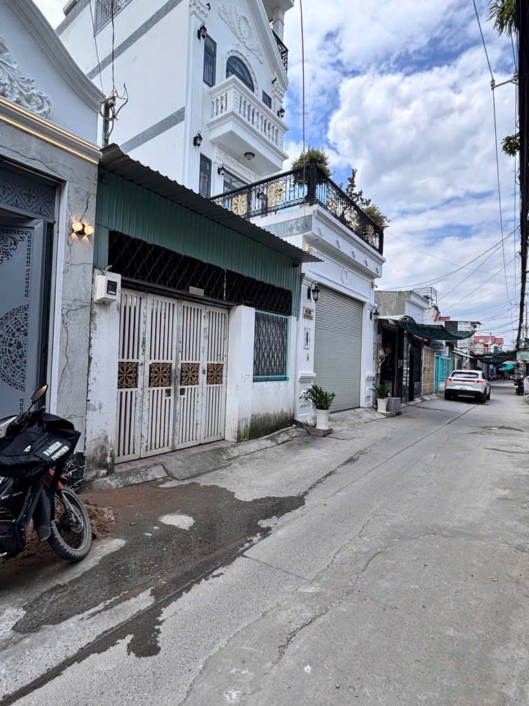 Nhà ngõ