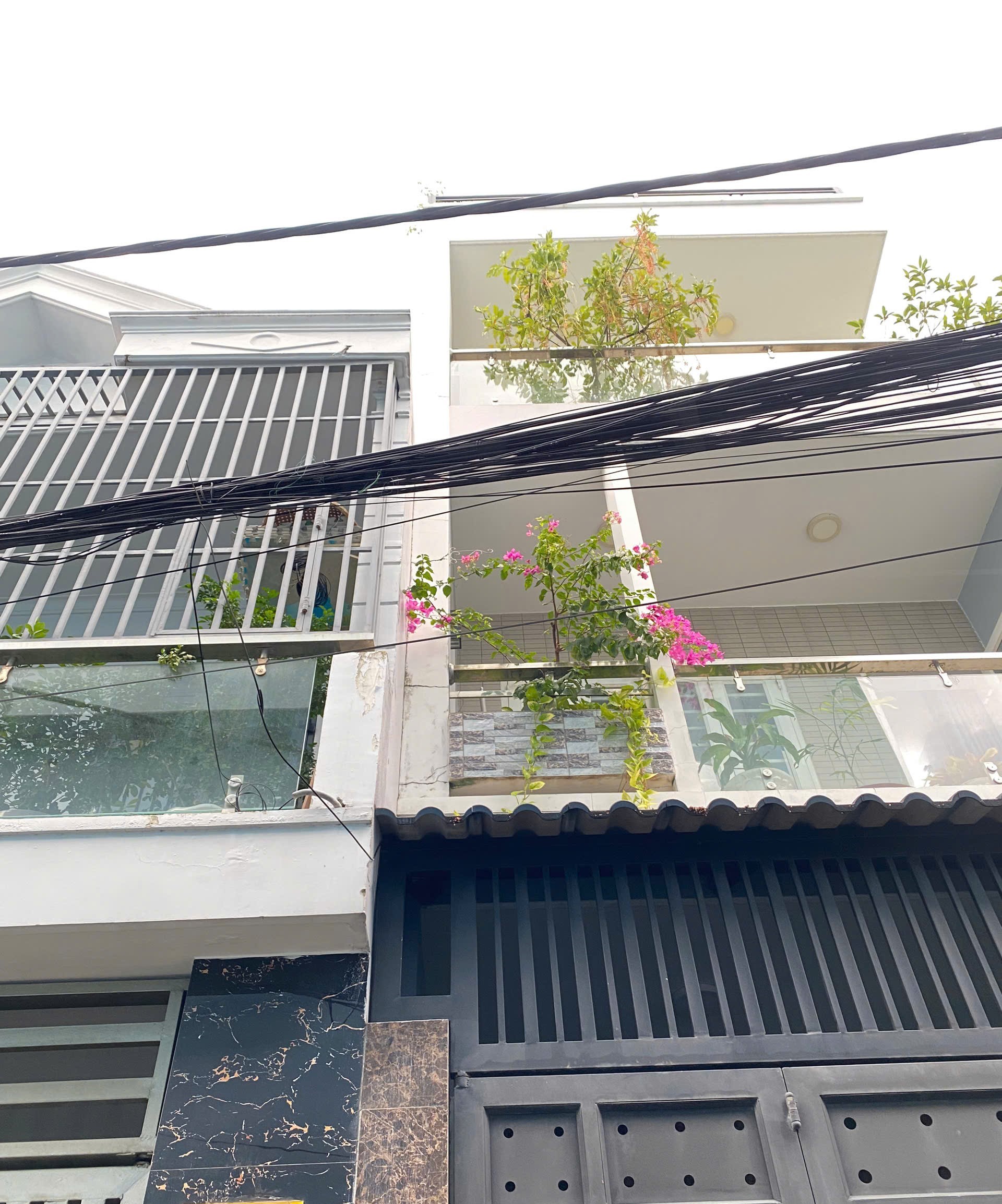  BÁN NHÀ,  DIỆN TÍCH LỚN - 68M2, HẺM XE HƠI, GẦN ĐƯỜNG LỚN - GIÁ 6,2 TỶ