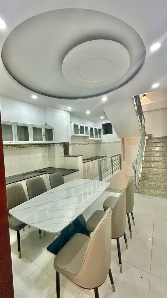 siêu phẩm khu vip 4 tầng, Phú Thọ Hòa, Tân Phú, 72 m2, 4mx18m sổ hồng đẹp hoàn công đủ gần chợ Tân Hương, giá 7 tỷ x