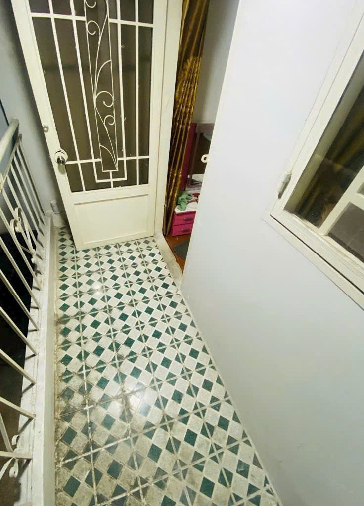 💥💥 HẺM THÔNG - KHU VIP PHÚ THỌ HOÀ - TÂN PHÚ - SÁT MẶT TIỀN - 2 TẦNG CÒN MỚI - 25M2 - SỔ ĐẸP NỞ HẬU NHẸ HOÀN CÔNG ĐỦ - GIÁP CÁC QUẬN TRUNG TÂM - GIÁ CHỈ NHỈNH 3 TỶ XÍU🌺