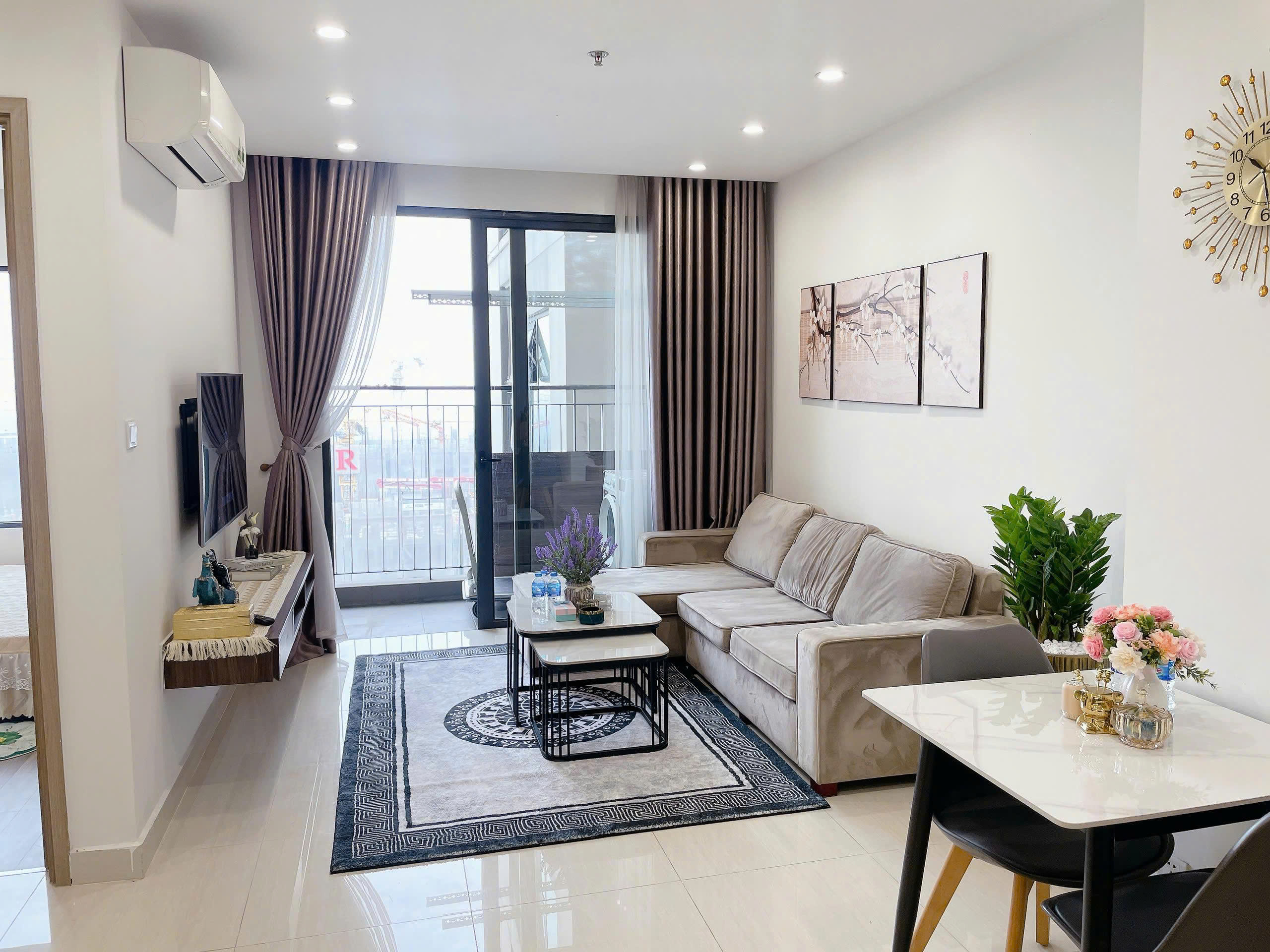 BÁN CHCC VINHOMES SMART CITY PHƯỜNG TÂY MỖ QUẬN NAM TỪ NIÊM SHR 3,7TỶ. LH: ZALO 0328464540. 